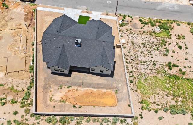 5691 RIO BONITO Circle Gallery 4