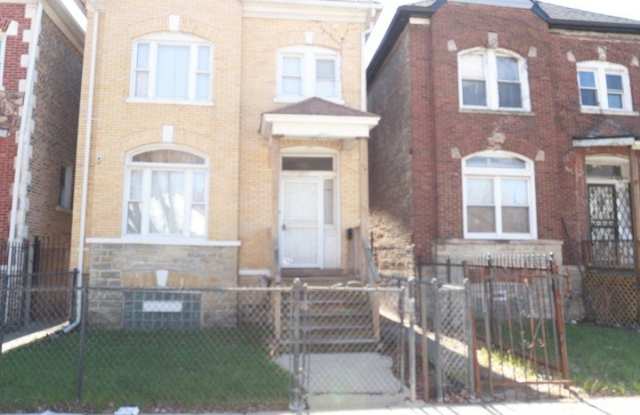 637 W 59th Street photos photos