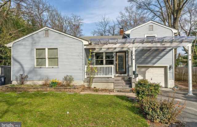 200 HAMILTON AVENUE photos photos