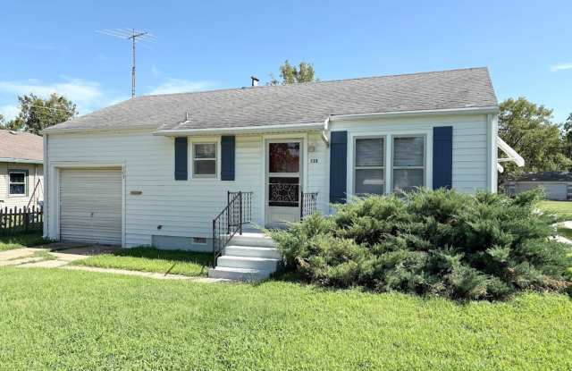 2 Bed 1 Bath House with Garage photos photos