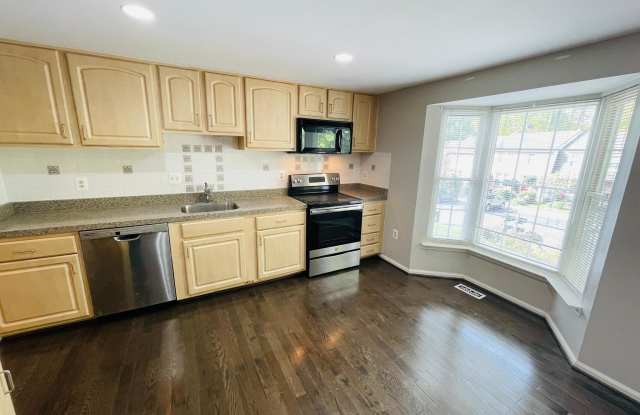 10114 CHESTNUT WOOD LANE Gallery 3