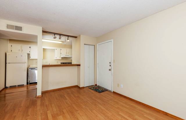 2/1 Condo in Glen Iris photos photos