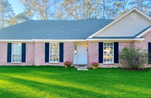 Brick Ranch styled home, located in the vibrant community of Pooler, GA - 2 Pinehurst Lane, Pooler, GA 31322