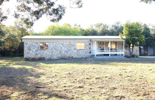 1884 Live Oak Gallery 2