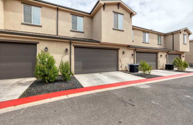 Lovely, Modern Townhome in Scenic Ivins - 687 Guy Lane, Ivins, UT 84738 Lovely, Modern Townhome in Scenic Ivins - 687 Guy Lane, Ivins, UT 84738