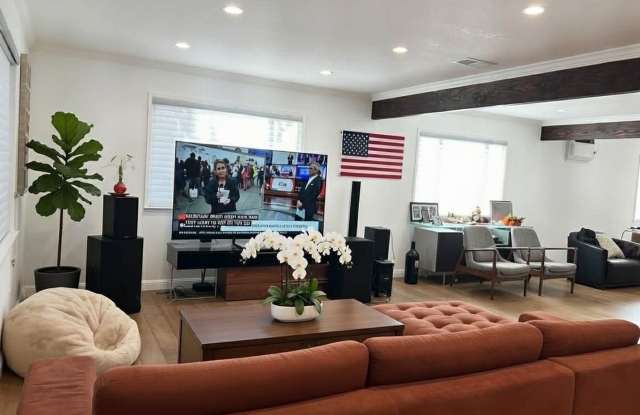 Spacious 3BR House in Sonoma Gallery 3