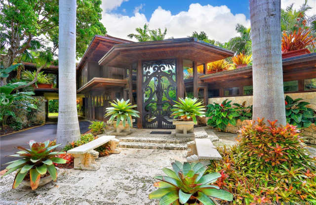 5045 SW 82nd St - 5045 Southwest 82nd Street, Miami-Dade County, FL 33143