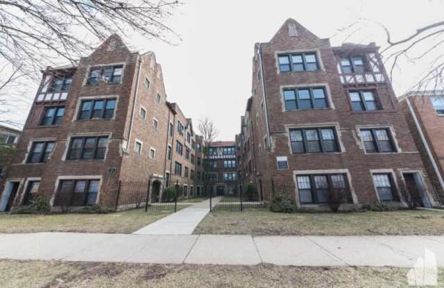 2617 West Berwyn Ave. photos photos