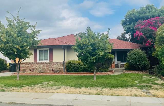 Gorgeous 3 bed/1.5 bath home in Hollywood Park photos photos