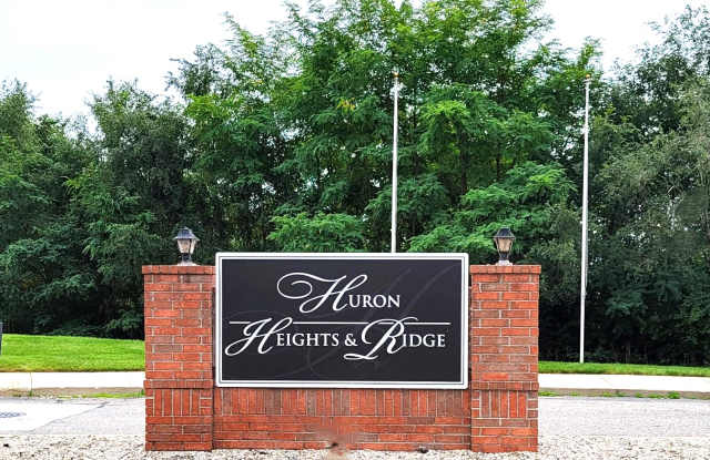 Huron Ridge photos photos