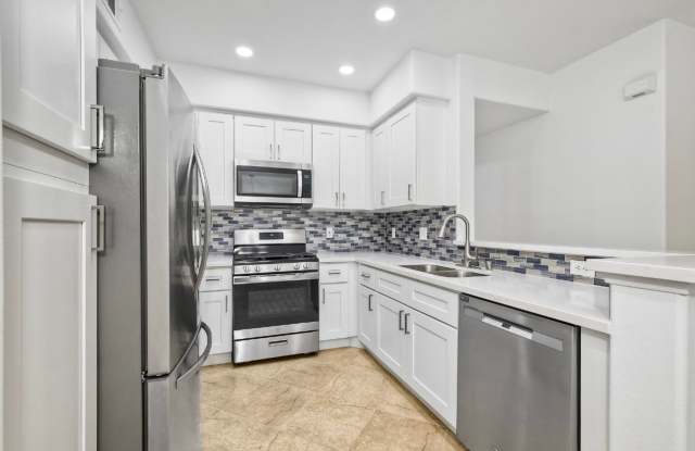 Newly Remodeled - Stunning 2 Bedroom, 2 Bath Single Level Unit In Palermo - 12810 Via Nieve, San Diego, CA 92130 Newly Remodeled - Stunning 2 Bedroom, 2 Bath Single Level Unit In Palermo - 12810 Via Nieve, San Diego, CA 92130