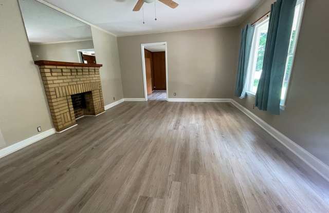 3 bedroom/ 2 bath home in Bogart! Gallery 4