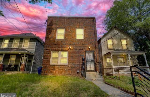 4646 MINNESOTA Avenue NE unit: 2 - 4646 Minnesota Avenue Northeast, Washington, DC 20019