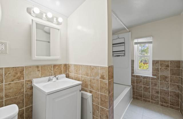 4708 Norwich Road Gallery 4