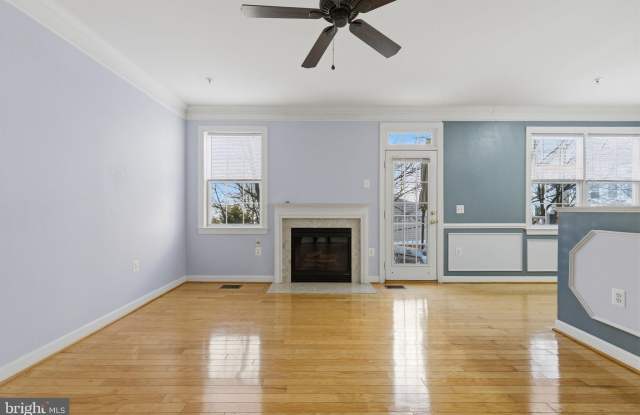 2454 CURIE Court Gallery 4