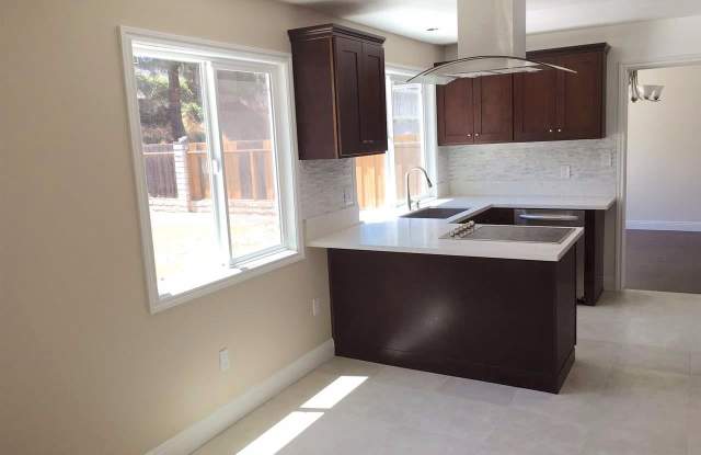 7182 Bobhird Dr. Gallery 2