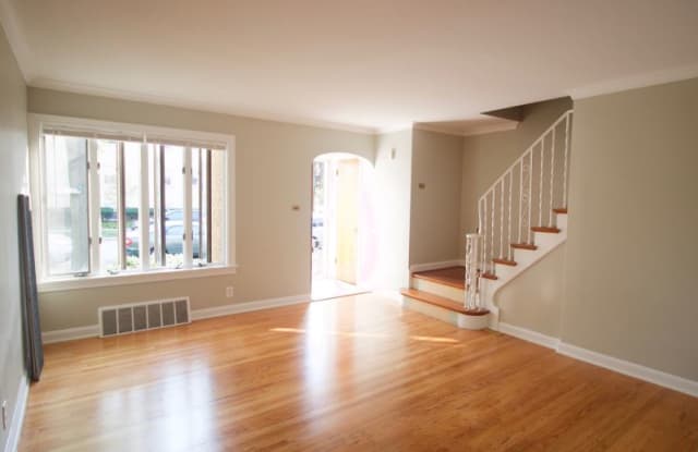 1403 N Harlem Ave - 1403 North Harlem Avenue, Oak Park, IL 60302