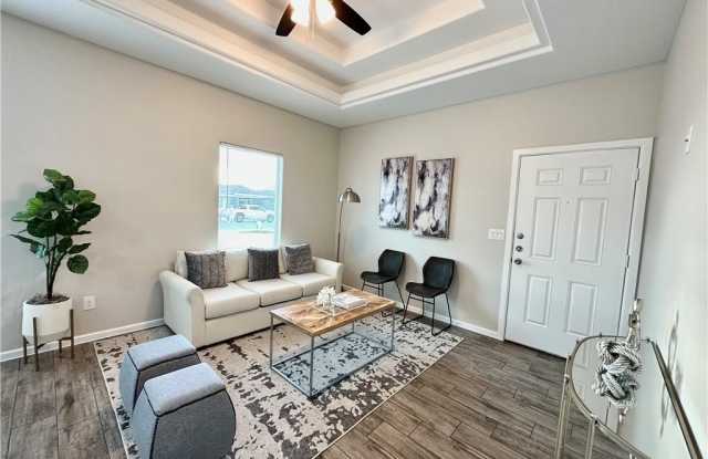 1300 S Yankton Street Gallery 4
