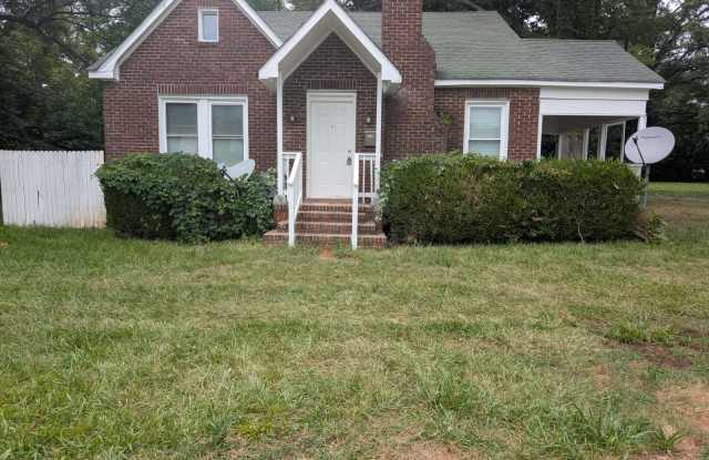 5901 Hewitt Dr photos photos