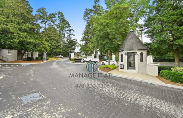 2201 Pine Heights Drive Northeast Gallery 2