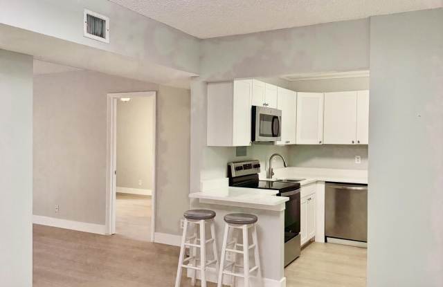 470 NW 20th Street photos photos