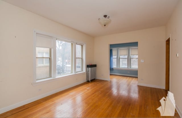 1944 W Leland Ave - 1944 West Leland Avenue, Chicago, IL 60640