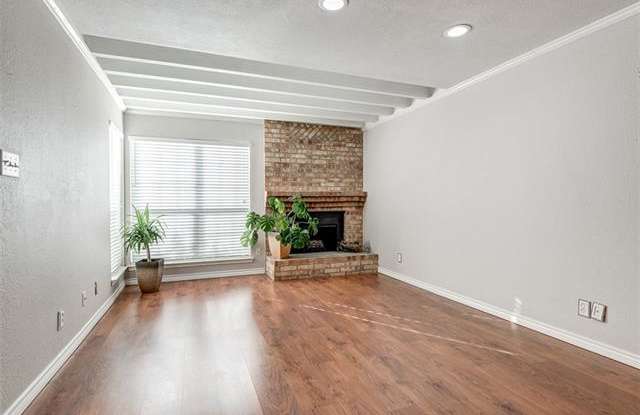 1914 Shadowood Trail Gallery 4