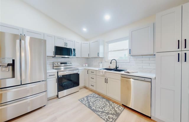 804 Soft Pine Ct Gallery 3