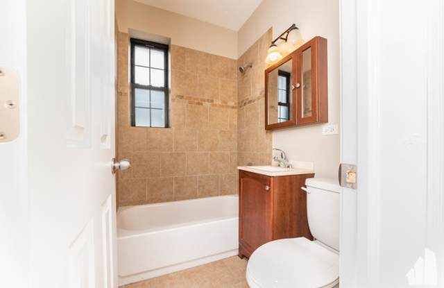 894 Green Bay Rd photos photos