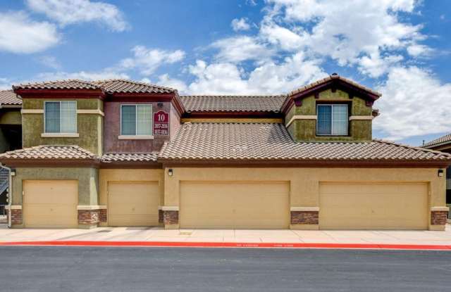 GORGEOUS 3 BEDROOM / 2 FULL BATH CONDO UNIT IN A GATED COMMUNITY WITH ATTACHED 2 CAR GARAGE! photos photos