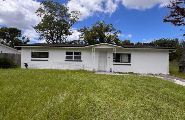 916 ALECON Drive Gallery 1
