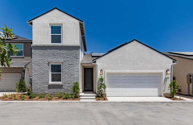 New Tesoro Viejo home with 3 bedrooms, 3 baths with solar included photos photos