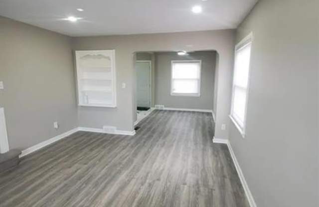 504 MARQUETTE Drive Gallery 3