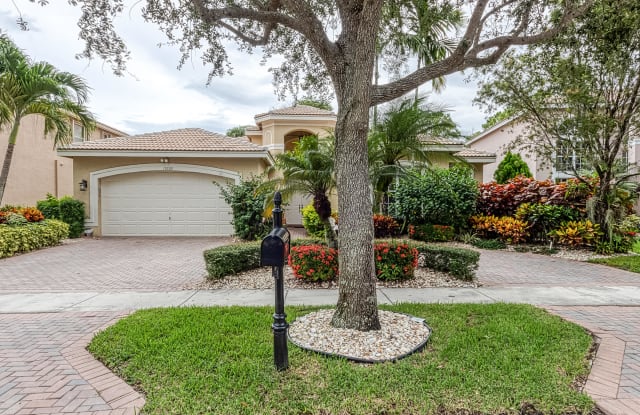 19269 Skyridge - 19269 Skyridge Circle, Palm Beach County, FL 33498