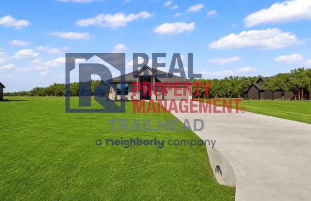 Modern 3-Bedroom Home on One Acre / Brock ISD Gallery 3