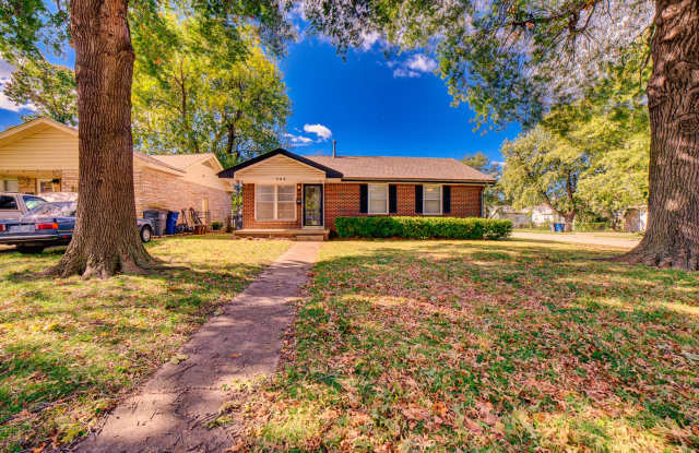 3 Bed | 1 Bath | Tulsa - 204 South 74th East Avenue, Tulsa, OK 74112