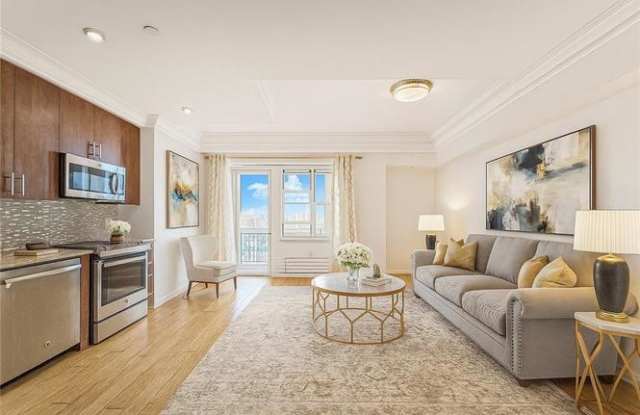 50 Oceana Dr W # UR2021QG photos photos