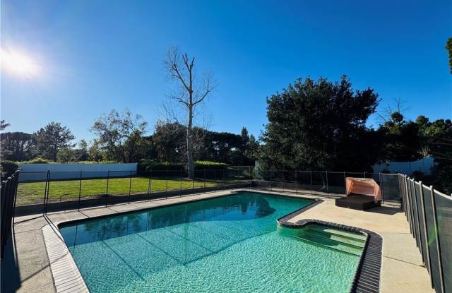 16737 Pineridge photos photos