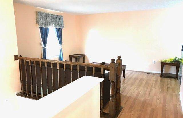 5111 CLIFFORD ROAD Gallery 2