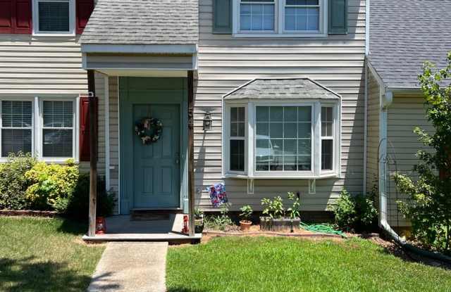 Townhome for Rent - 54 Hidden Springs Road, Spartanburg County, SC 29302