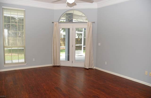 329 SEA MOSS LN Gallery 3