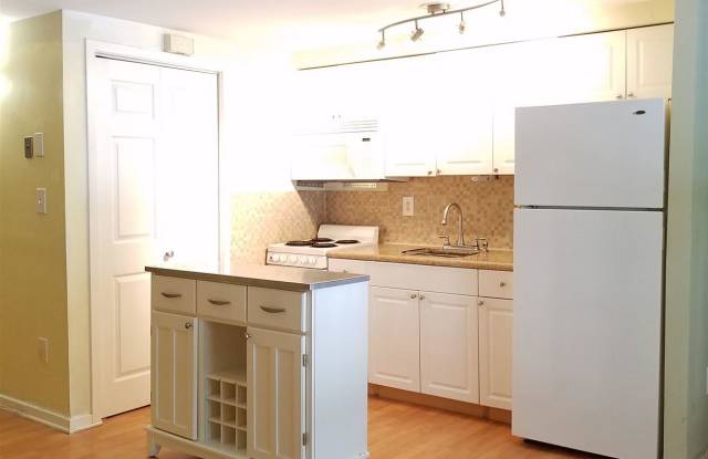 9810 Hellingly Pl Unit 100 Gallery 2