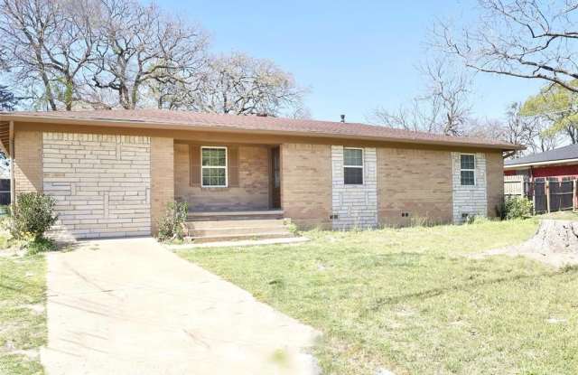 1004 W Cayuga Drive photos photos