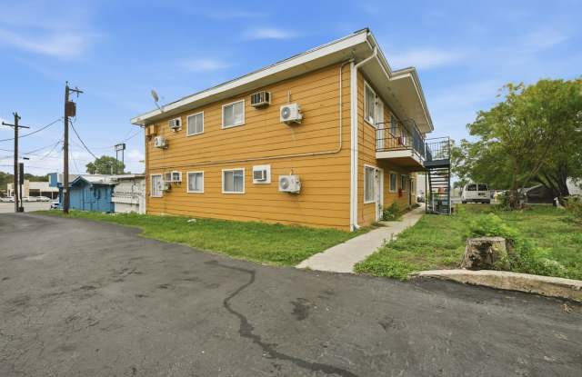 6641 San Pedro Ave photos photos