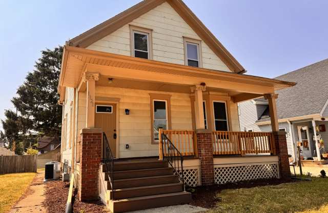 1120 David Street - 2 Gallery 2