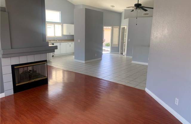 177 Laguna Hills Gallery 3