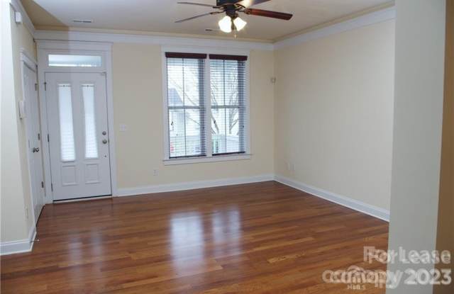 15223 Barnsbury Drive Gallery 4