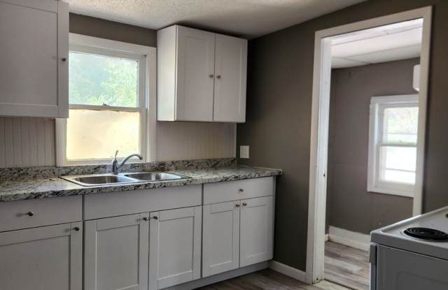 4-Bedroom Family Home for Rent – $1,200/month – Columbus, KS photos photos