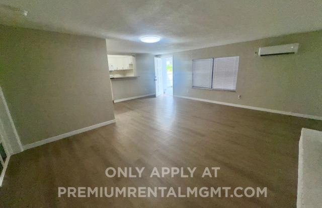 Beautifully Remodeled 4 Bedroom Home in the East Orlando’s Monterey Community! Gallery 3