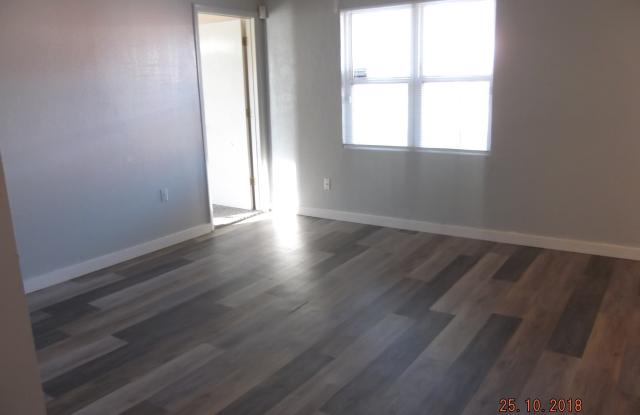 904 West Hefner Road Gallery 4